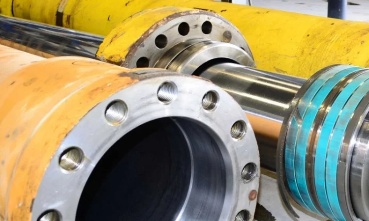 Ремонт гидроцилиндров на самосвалы Hyundai - фото № 1