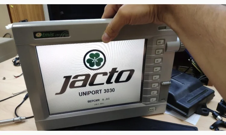 Замена тачскрина монитора(сенсор дисплея) GreenStar(GS - фото № 10