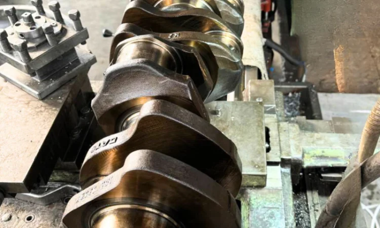 Ремонт колінвала 1950306 CAT C13 Відновлення місця під сальник - фото № 6