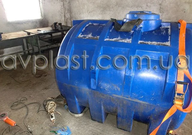 Ремонт пластиковых баков - фото № 3