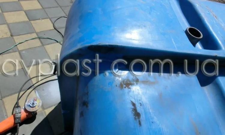 Ремонт пластиковых баков - фото № 5