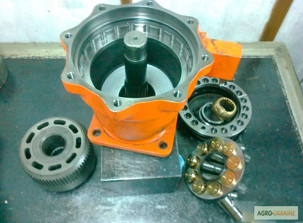 Ремонт гидромотора Doosan (привод поворота экскаватора Doosan 340LC) - фото № 1