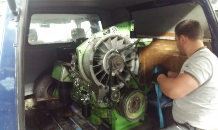 Ремонт двигателя DEUTZ BF6L913C комбайн Топ Лайнер - фото № 9