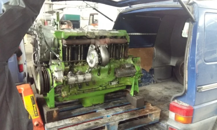 Ремонт двигателя DEUTZ BF6L913C комбайн Топ Лайнер - фото № 12
