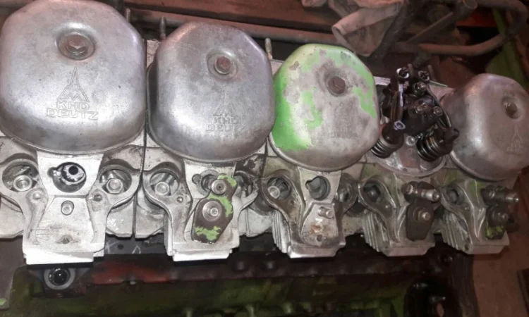 Капитальный ремонт Deutz BF6L913C топ лайнер - фото № 5