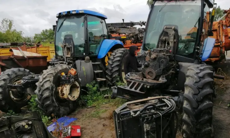 Капитальный ремонт New Holland TG230 TG250 TG285 T8040 T8050 T8020 - фото № 8