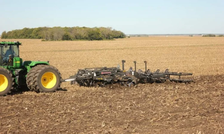 Послуги обробки землі: оранка, дискування, посів у Києві - фото № 1