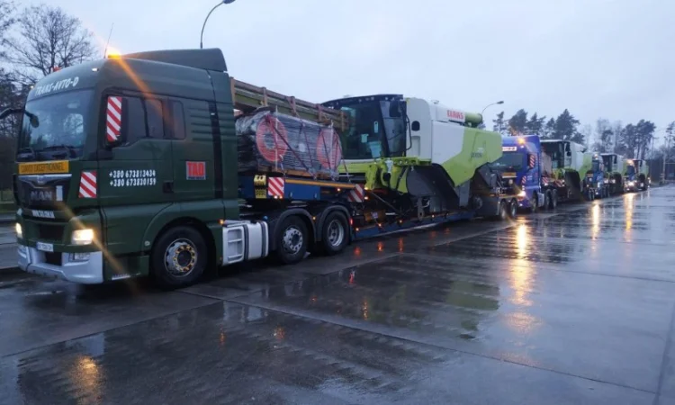 Негабаритные перевозки сельхозтехники и спецтехники из Европы в Украину - фото № 1