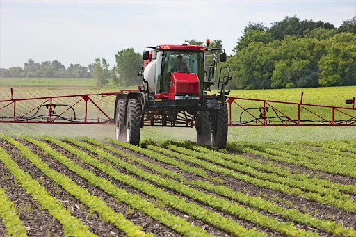 Аренда самоходного опрыскивателя в Одессе для десикации и обработки - фото № 1