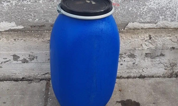 Пластиковая бочка 125л (б/в) в продаже - фото № 1