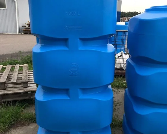 Узкая вертикальная емкость для воды BK-1000 - фото № 1