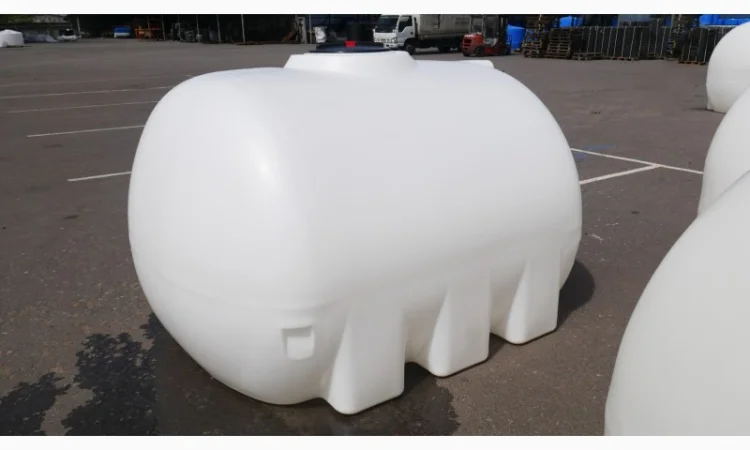 Пластиковые емкости для транспортировки жидкостей - фото № 1