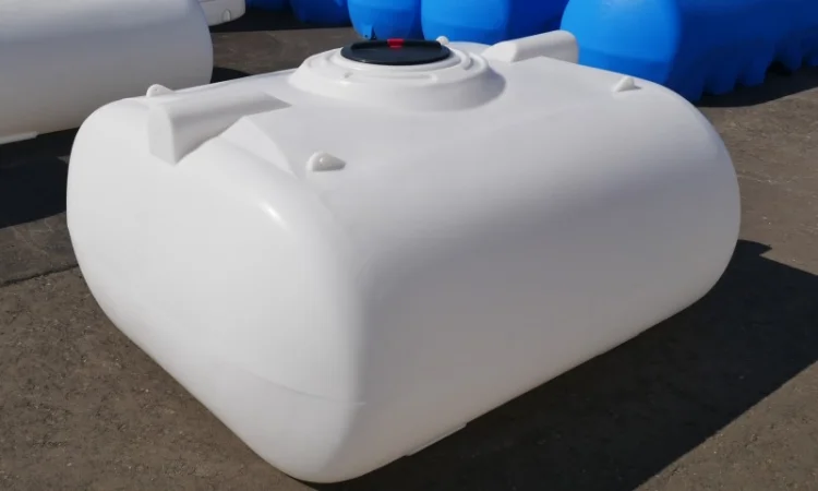 Емкости для перевозки различных жидкостей в Ровно - фото № 1