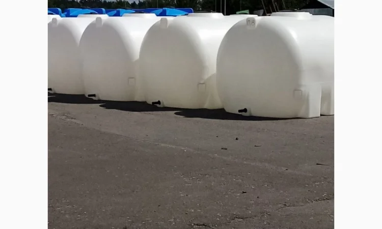 Емкости для транспортировки удобрений и жидкостей в Луцке - фото № 1