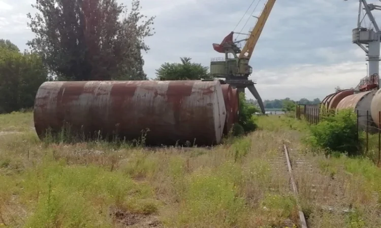 Резервуар, бочка, цистерна, ресивер, ёмкости металлические разного объёма и назначения - фото № 6