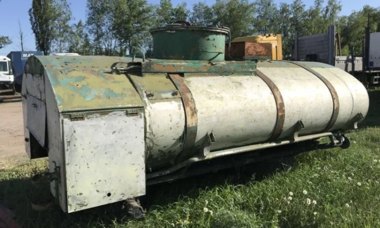 Купити металевий резервуар. Баки, бочки б/у - фото № 2