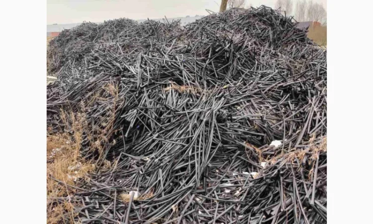 Закуповуємо Відходи Пнд каністри, краплинний полив, бочки, Біг Беги, Зернові рукави б/у - фото № 1