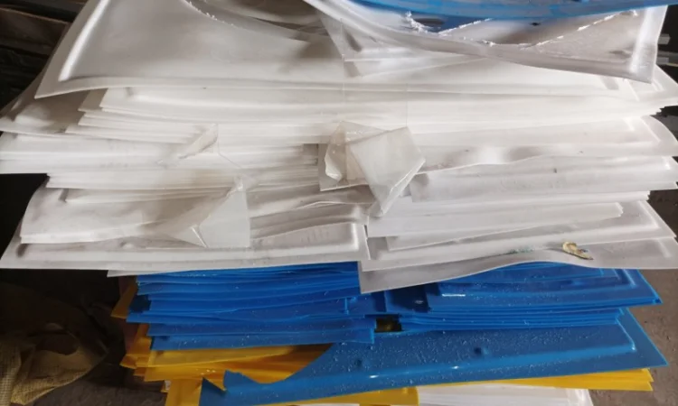 Прийом Скупка Вивезення пластмаси: ПВХ, УПМ, ПС, ПНД, ПП, ПВД, ПЕТ - фото № 1