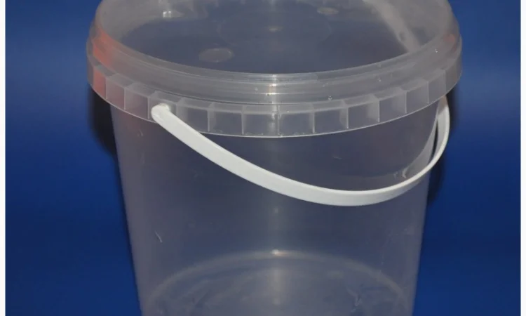 Продам ведро пластиковое прозрачное с крышкой 1л - фото № 1