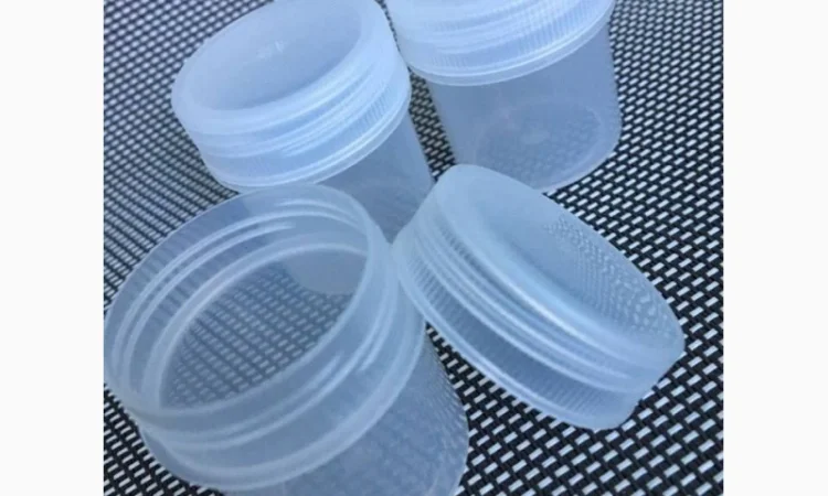 Пластиковая банка 20 мл для хранения - фото № 1