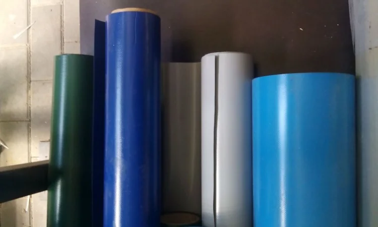 Плёнка ПВХ для накрытия грузовых СТО, ангаров, складов, зерновозов, урожая - фото № 1