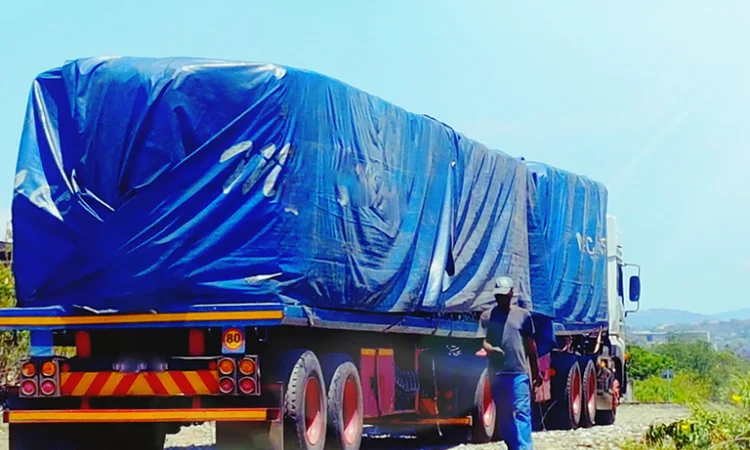 Тенты для накрытия сена, зерна на складах и открытых площадках, для техники, тракторов - фото № 3