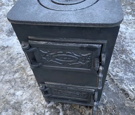 Пічка буржуйка піч чавунна чугунна топка камін для дому дачі сто в дім - фото № 1