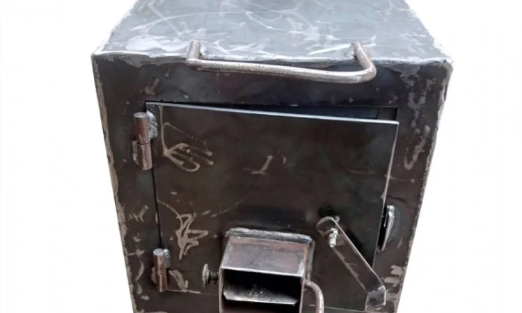 Буржуйка – універсальна металева піч для обігріву та приготування їжі - фото № 1