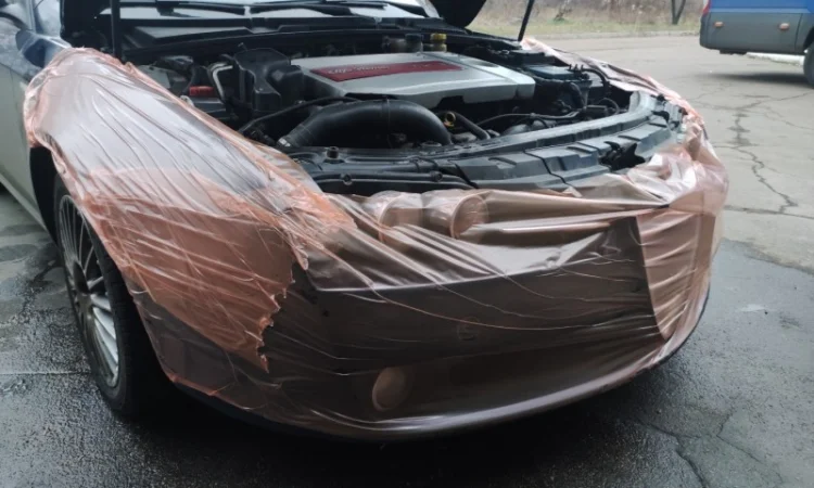 Плівка захисна самоклеюча для захисту поверхонь при ремонті РУЛОН - фото № 3