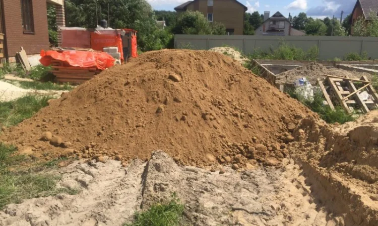 Подсыпка. Грунт на подсыпку. Планировочный грунт. Песок. Чернозем. Щебень. Вишнёвое - фото № 2