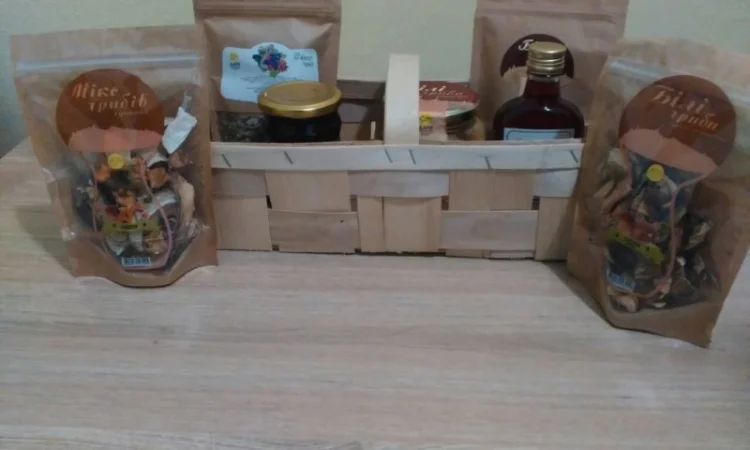 Новорічний подарунковий кошик з Карпат - фото № 6