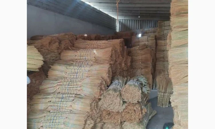 Веник сорго оптом за вигідною ціною - фото № 5