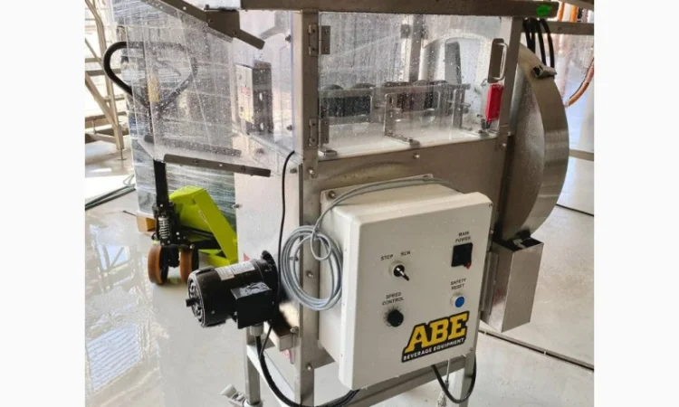 Виробнича лінія розливу у банку АВЕ - фото № 2