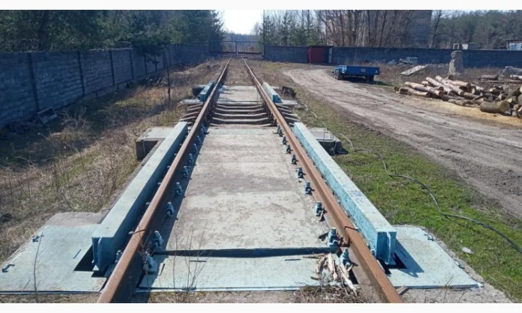 Весы железнодорожные двухплатформенные - фото № 1