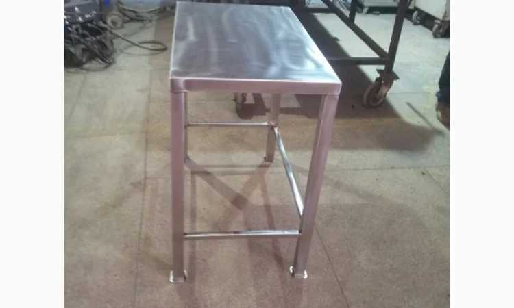 Стол из нержавеющей стали на заказ - фото № 1