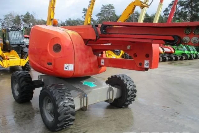 Коленчатый подъемник Haulotte HA 16 SPX в продаже - фото № 2