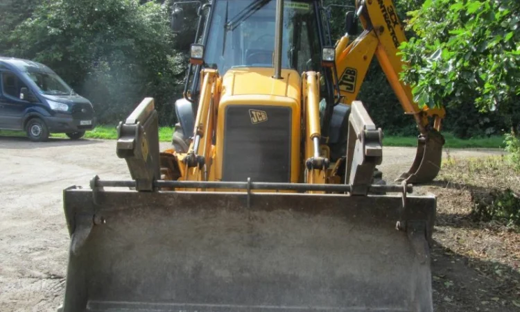 Екскаватор-навантажувач JCB 3CX у Києві - фото № 3