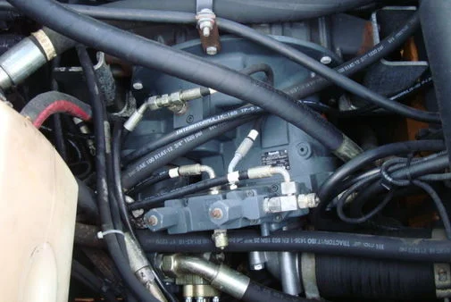 Колісний екскаватор CASE WX165 у відмінному стані - фото № 10