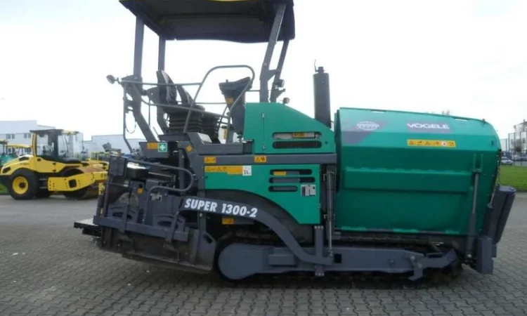 Асфальтоукладчик Vogele Super 1300-2 в продаже - фото № 1