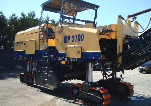 Дорожная фреза Marini MP 2100 в продаже - фото № 2