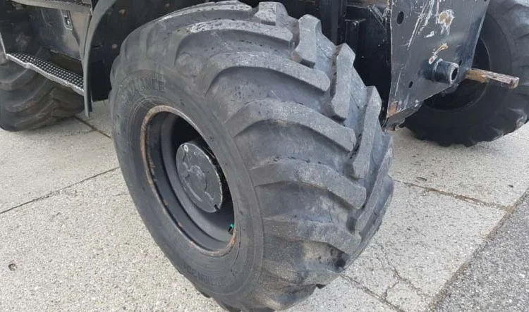 Колісний екскаватор JCB JS145W у Києві - фото № 8