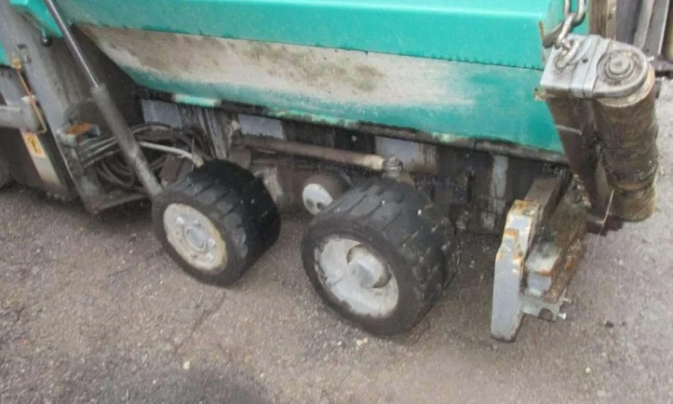 Асфальтоукладчик Vogele Super 1203 в продаже - фото № 4