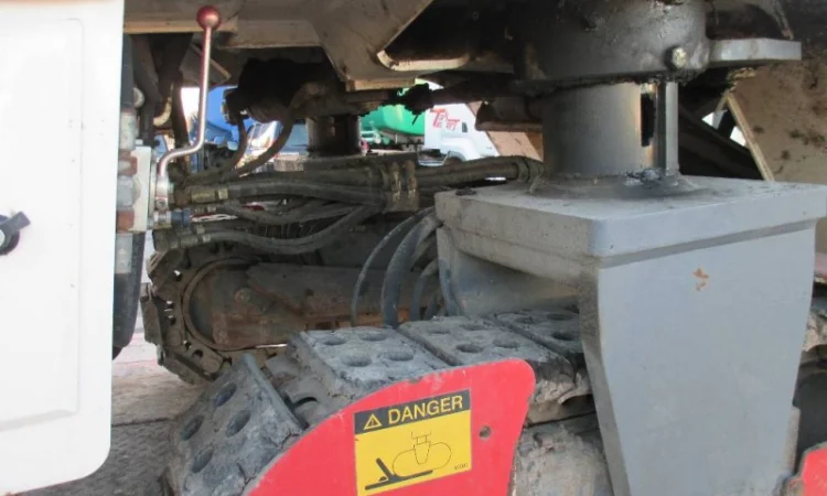 Дорожня Фреза Wirtgen W100F 2008 року у продажу - фото № 3