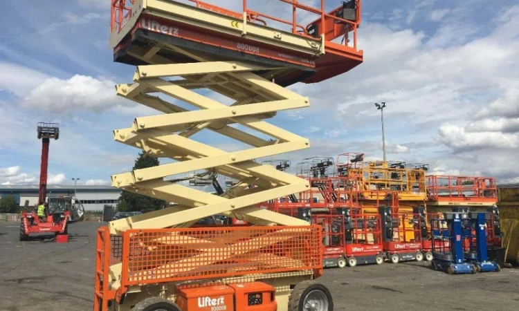 Подъемник ножничный JLG 4069LE – строительная техника - фото № 1