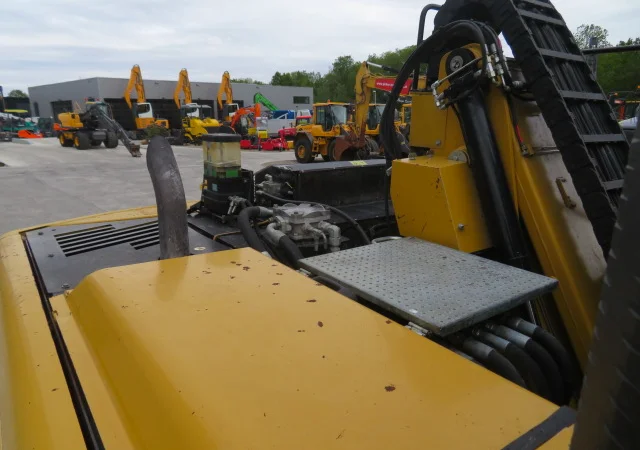 Грейферный перегружатель Caterpillar M318D на продажу - фото № 8