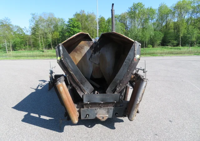 Асфальтоукладчик Bomag BF223 в продаже - фото № 19