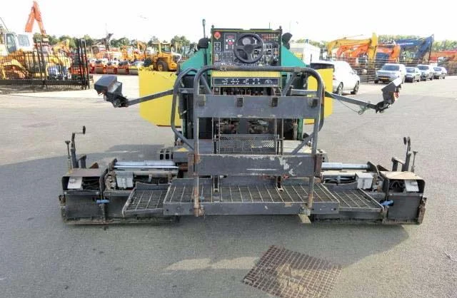 Асфальтоукладчик Bomag BF223 2008 года выпуска - фото № 4