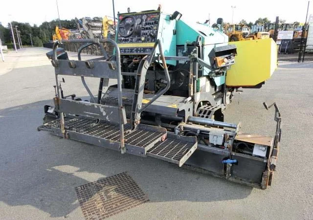 Асфальтоукладчик Bomag BF223 2008 года выпуска - фото № 5