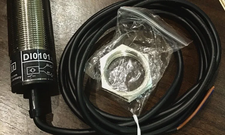 IFM Electronic DI0101 – датчик контроля частоты вращения - фото № 2