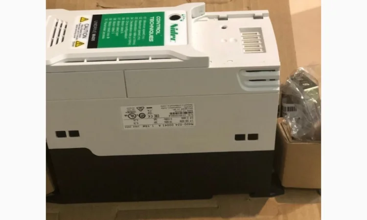 Частотний перетворювач Emerson 'Unidrive' M400-024 00041 у продажу - фото № 3